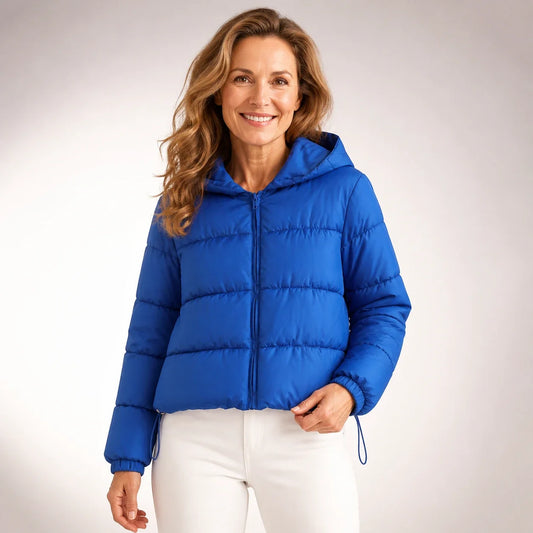 Aída™ | Chaqueta con capucha moderna y versátil