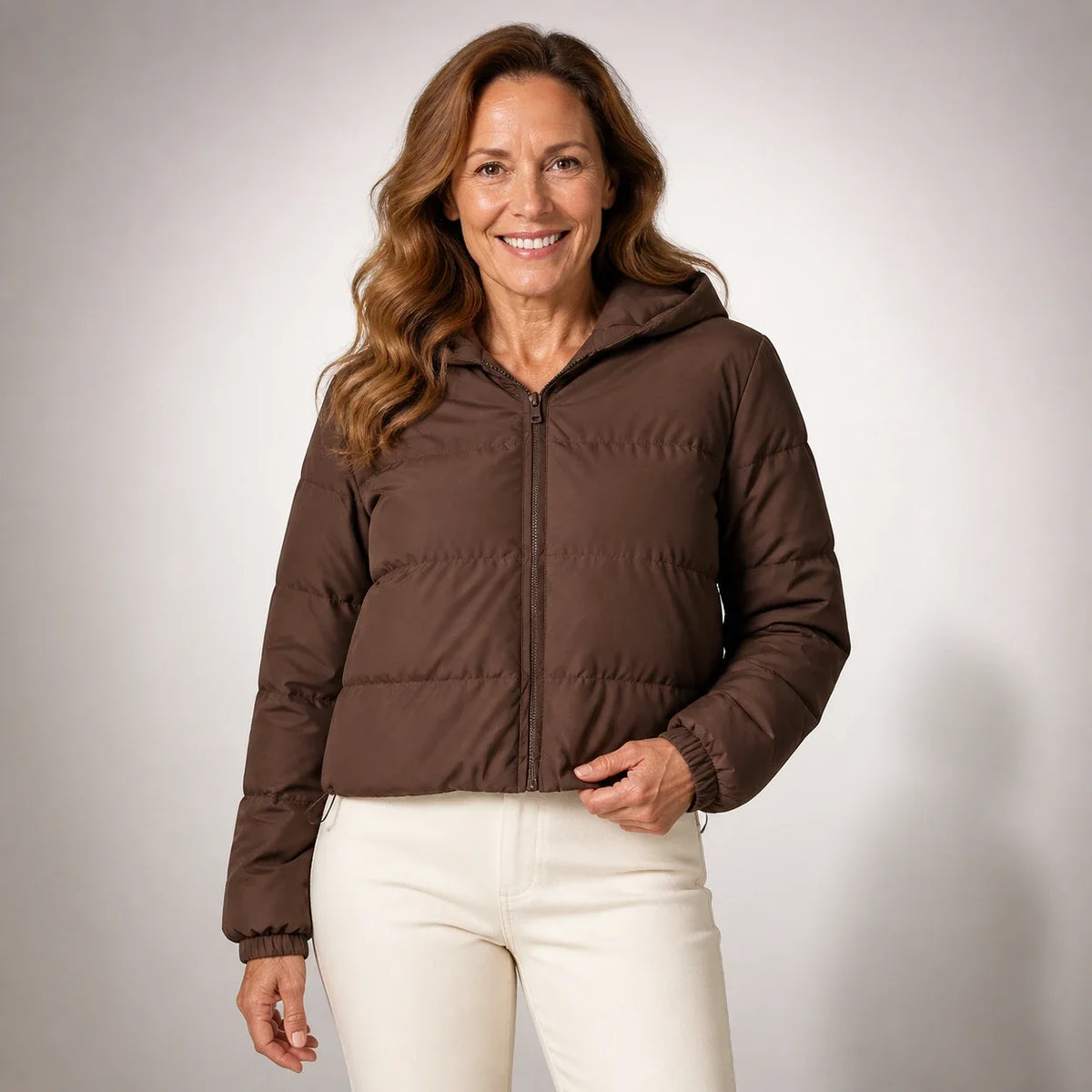 Aída™ | Chaqueta con capucha moderna y versátil