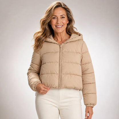 Aída™ | Chaqueta con capucha moderna y versátil